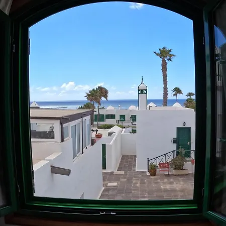 Cozy Waterman Beach House Costa Teguise Exterior photo